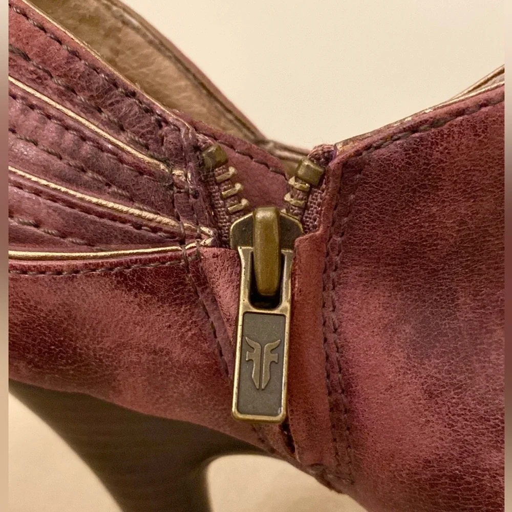 Frye valerie piping