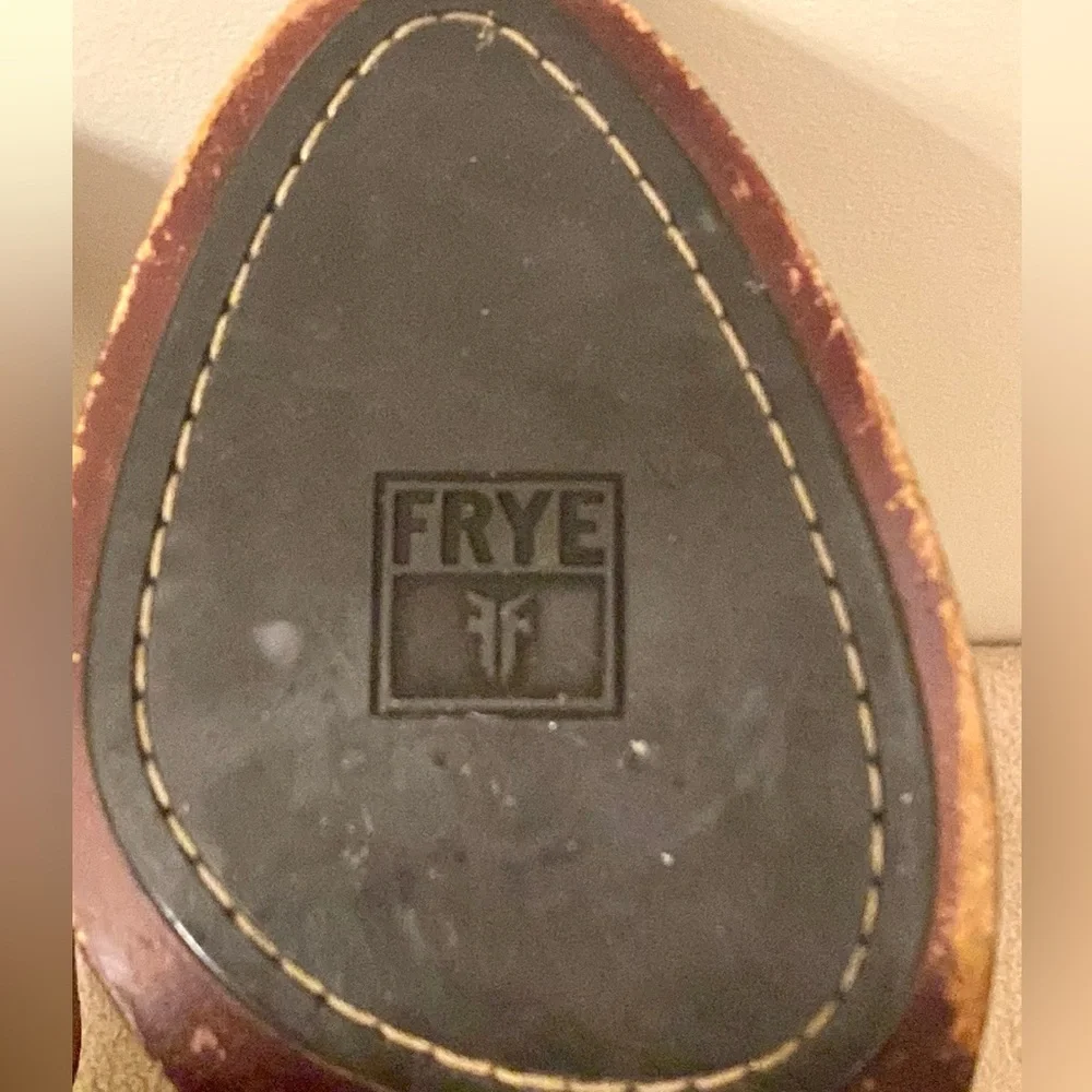 Frye valerie piping