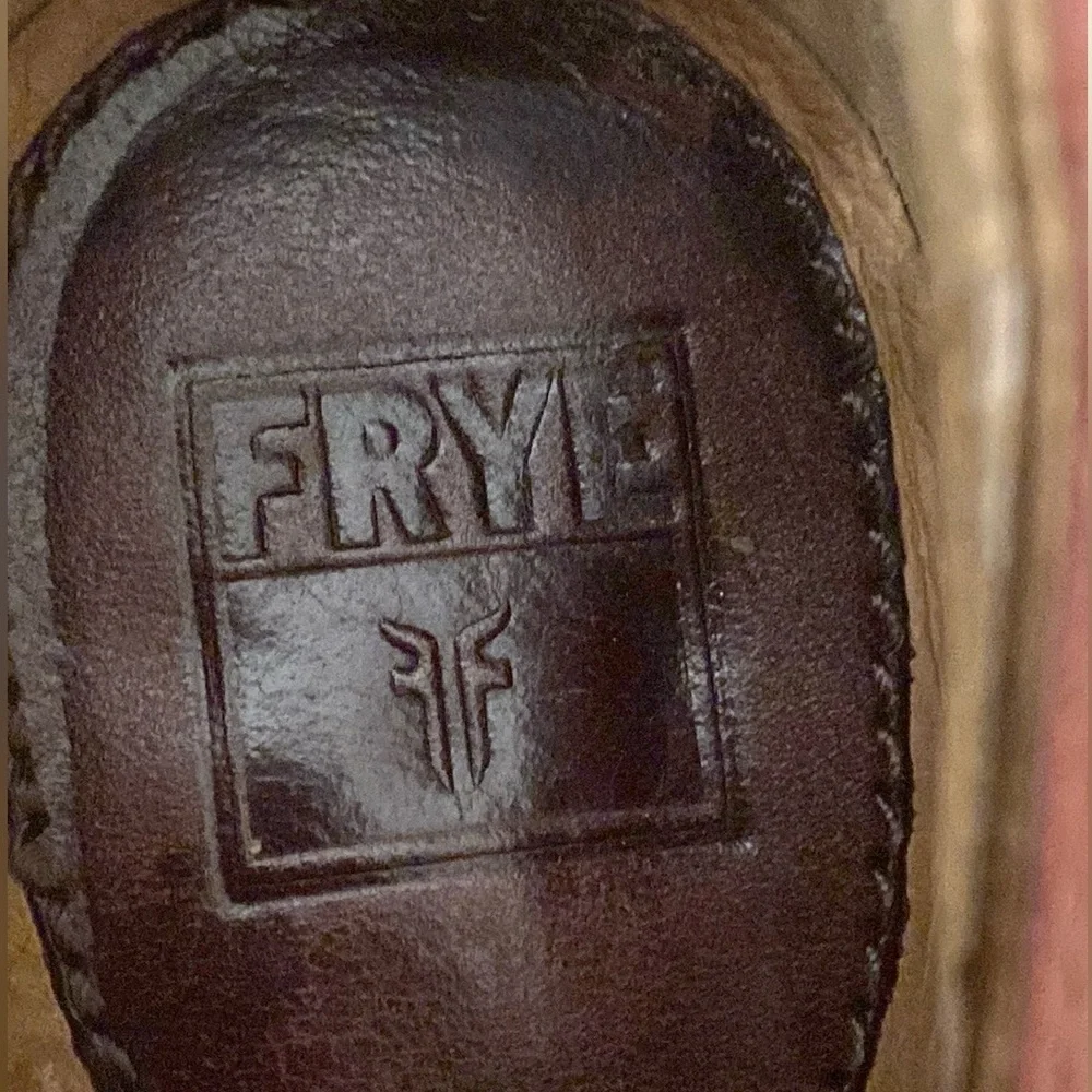 Frye valerie piping