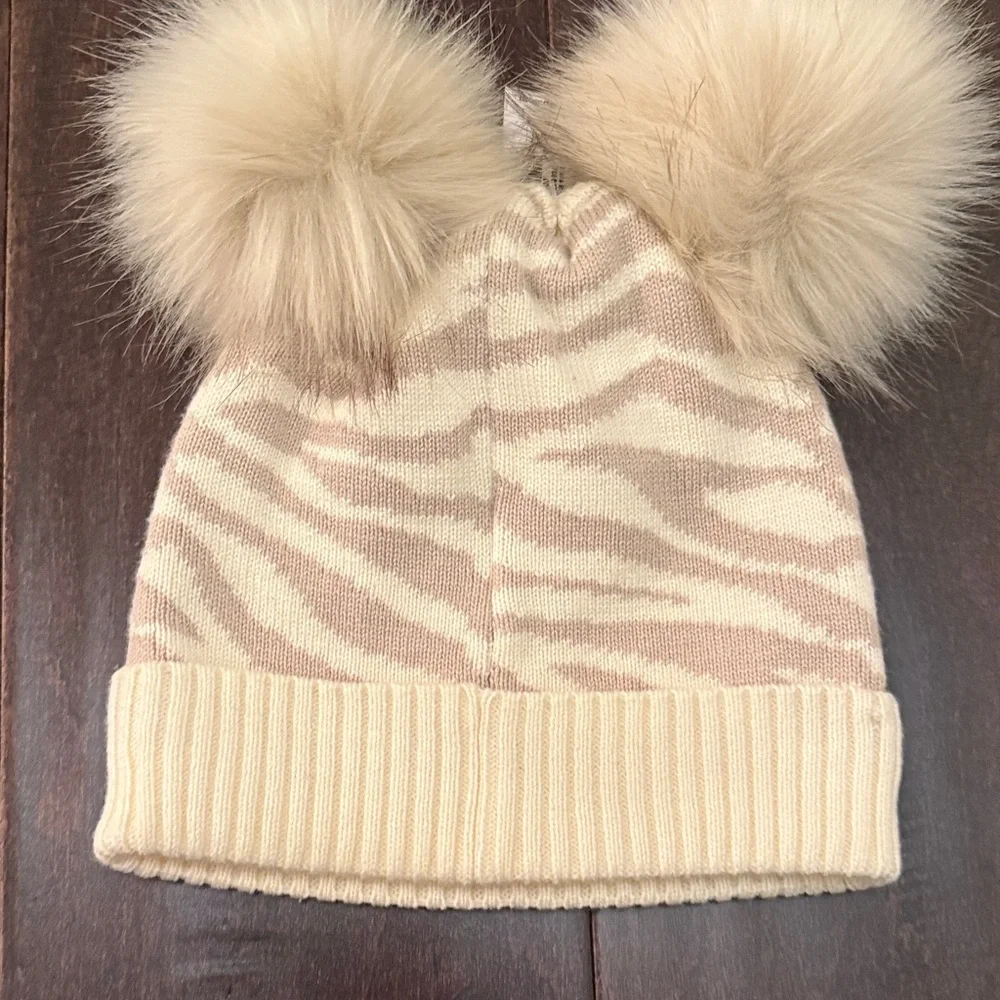 GAP charming beanie