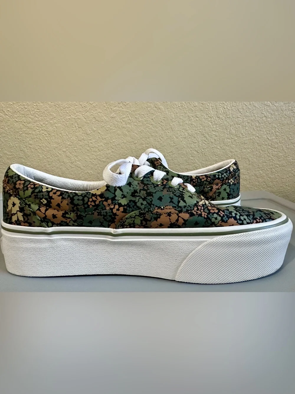 Vans low top