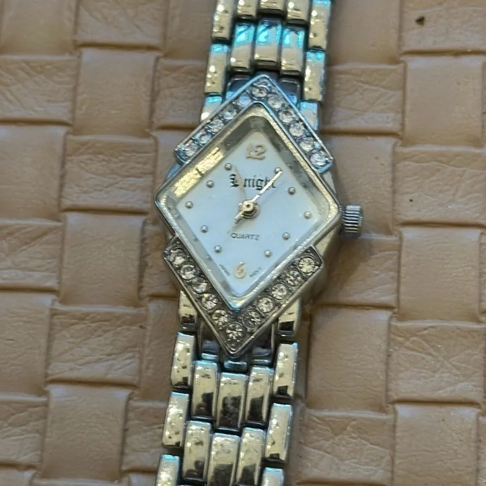 Elegant silver tone diamond face quartz cocktail watch