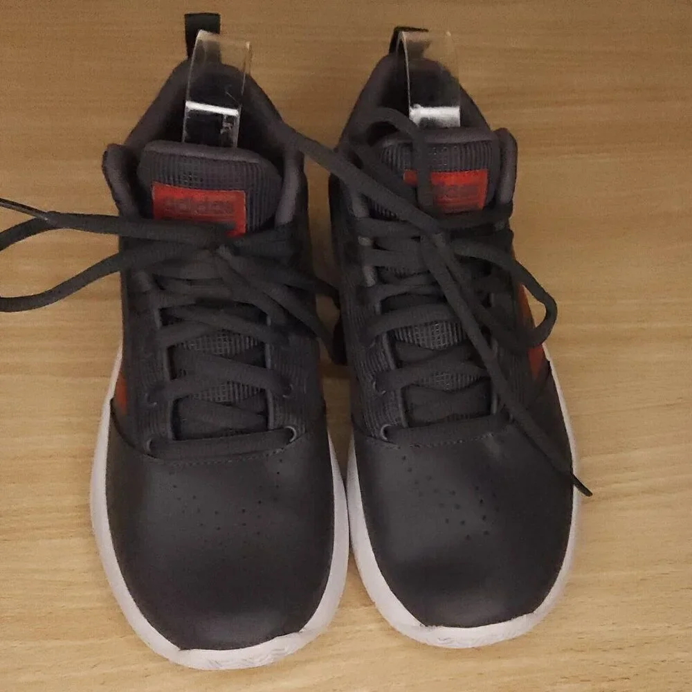 adidas boy’s grey