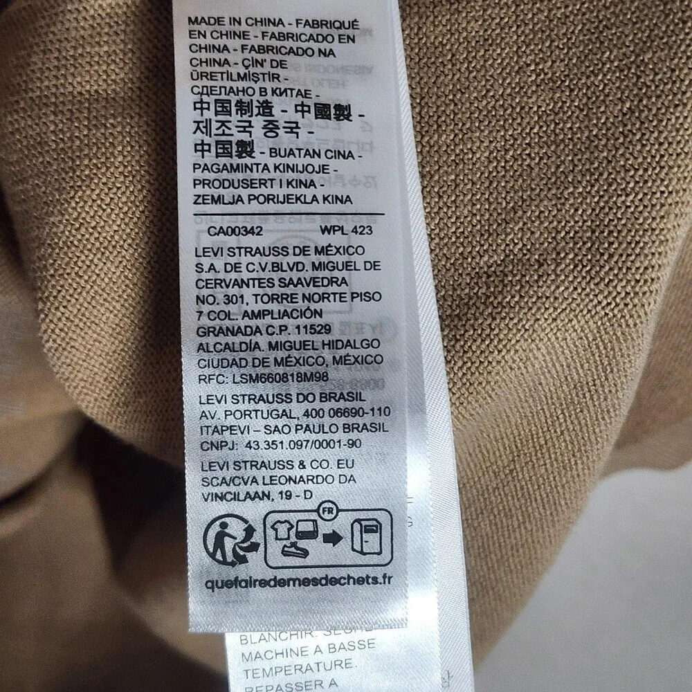 Levis design casual type