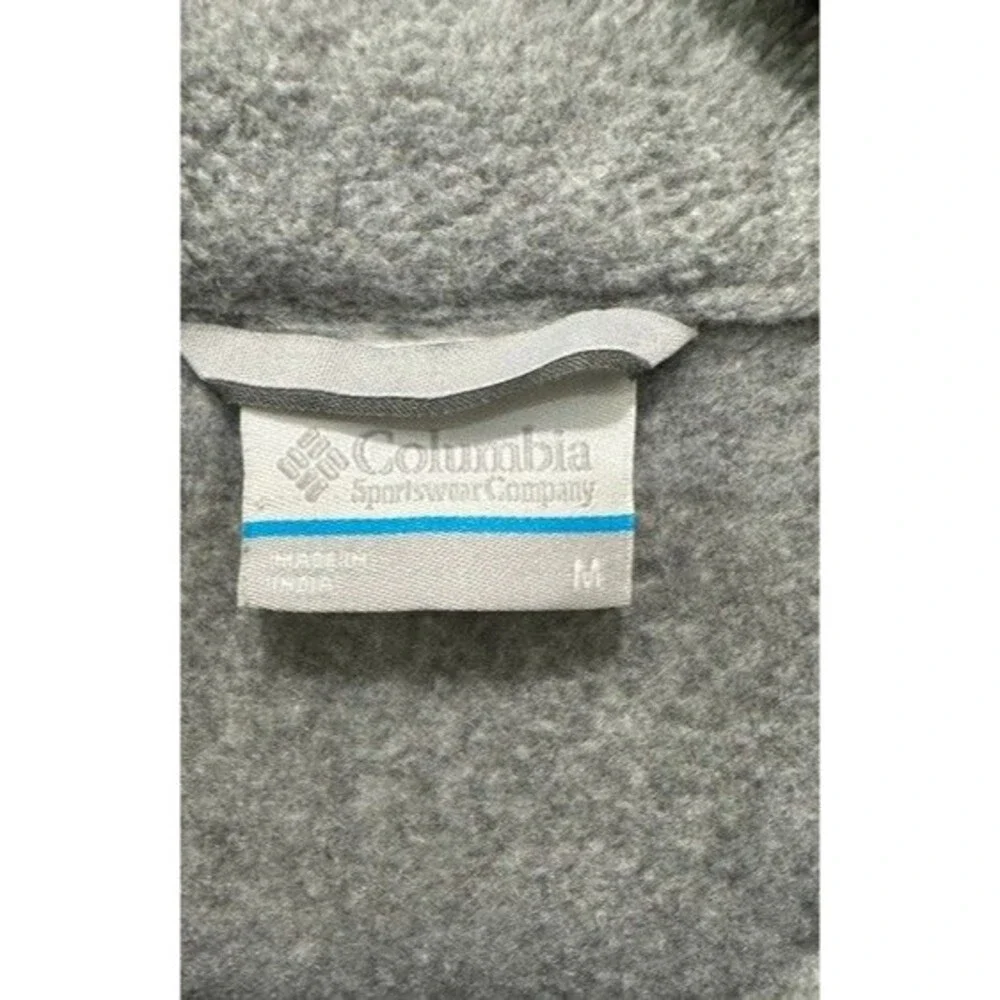 Columbia logomade zippockets year