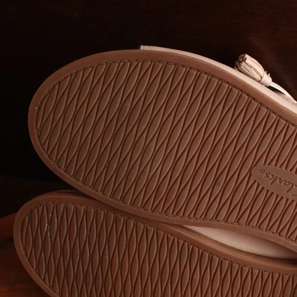 Clarks pictures leather