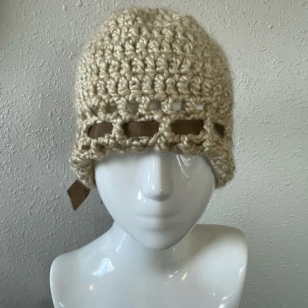 Loose Knit Sticking Cap EUC