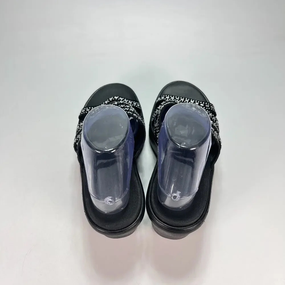 Skechers rumble up