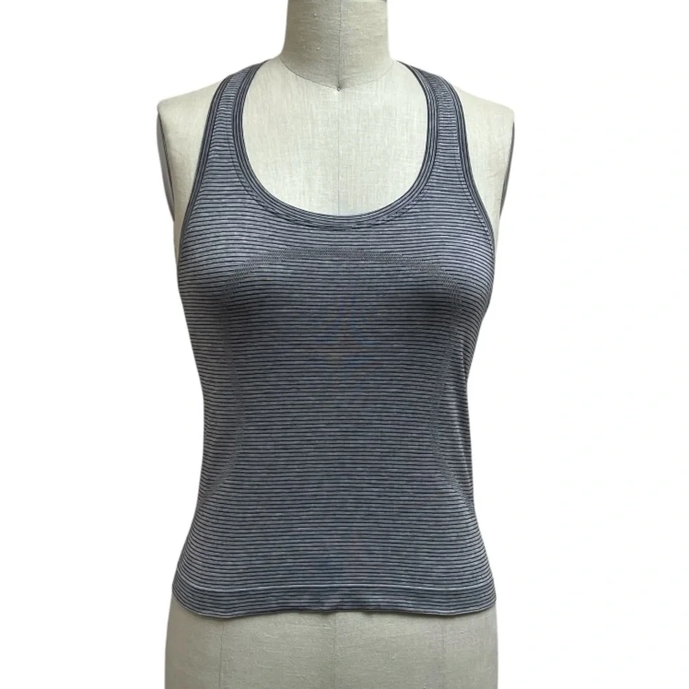 Swiftly Tech Racerback Tank Top in Grey Size 6