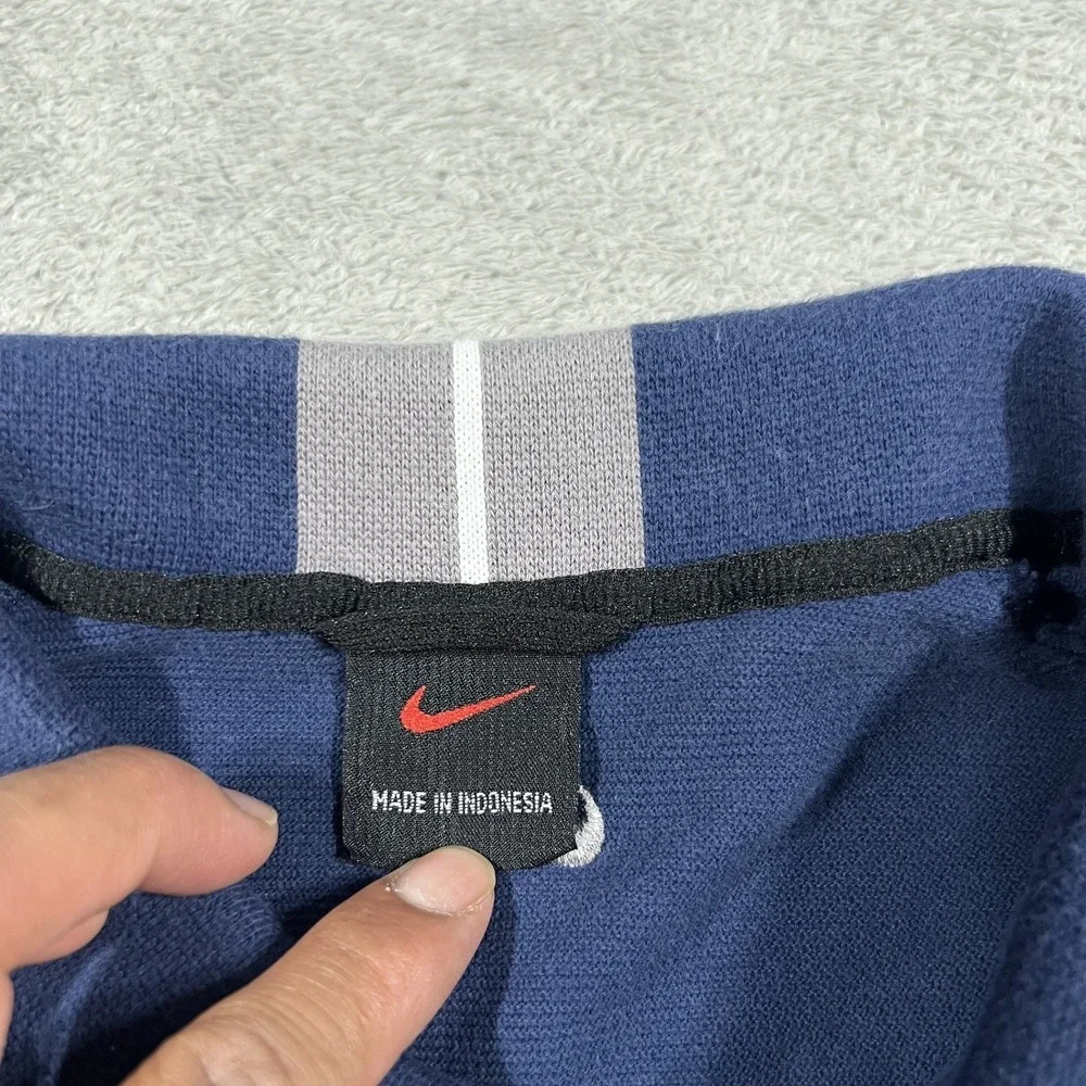 Nike tip zipper