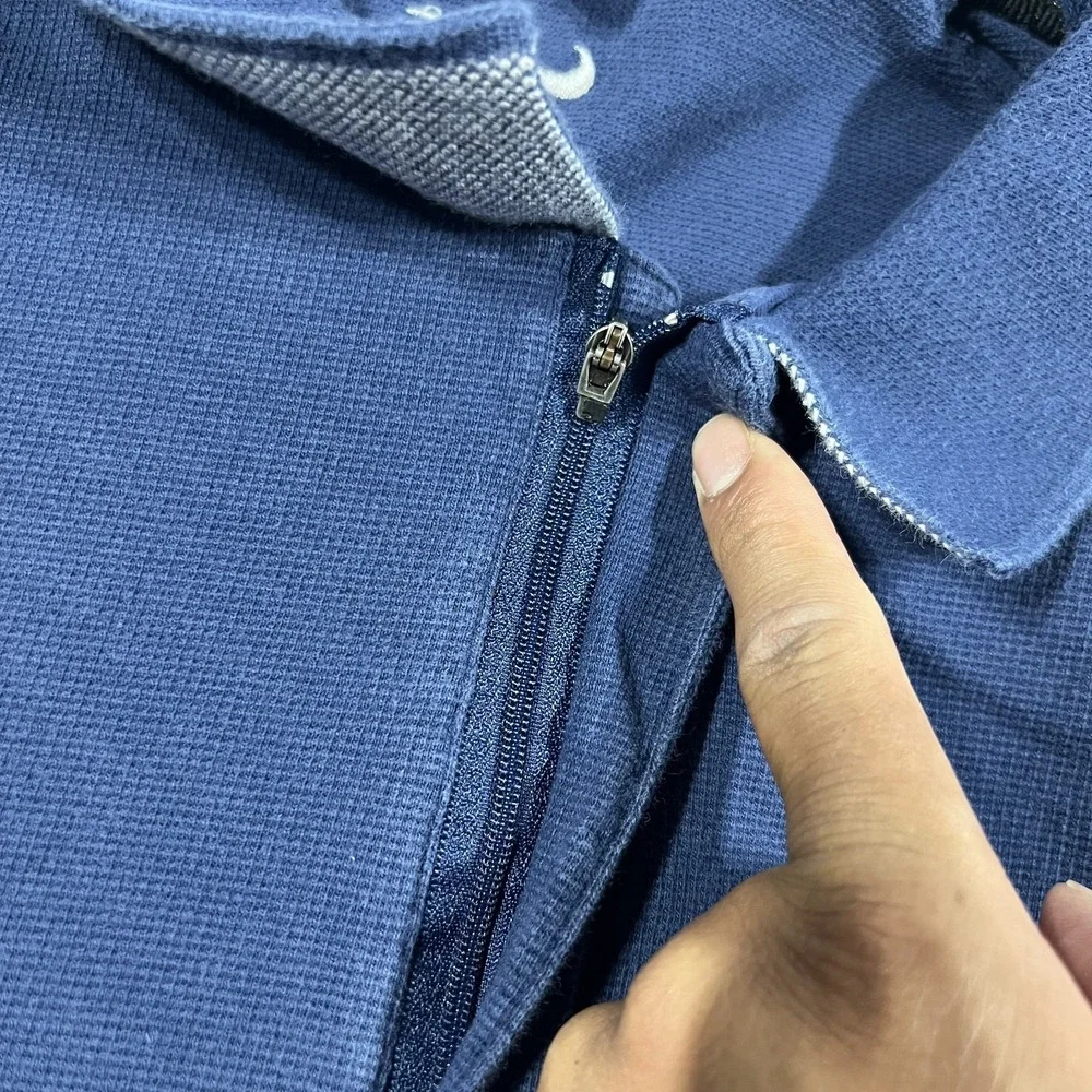 Nike tip zipper
