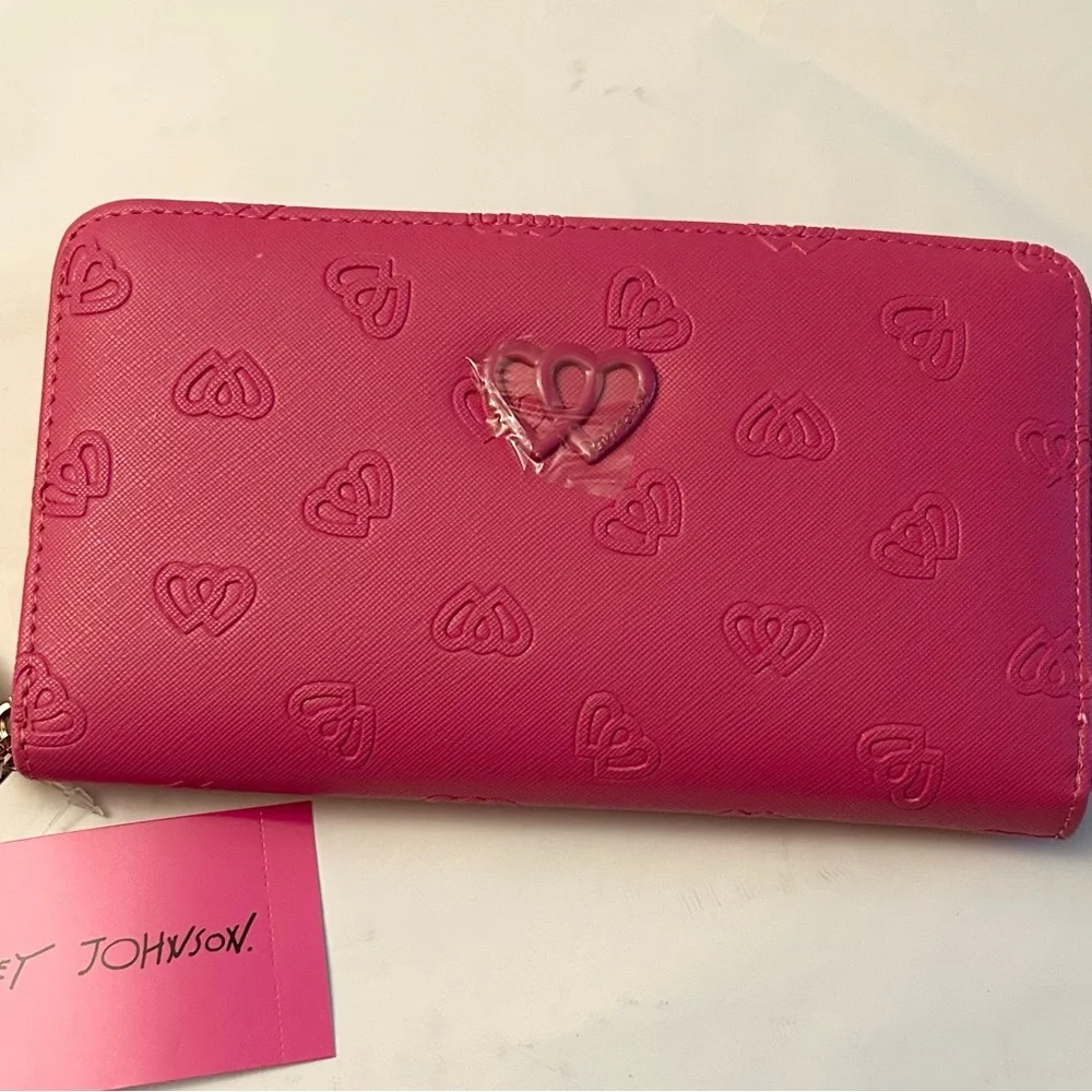 Betsey Johnson check tone