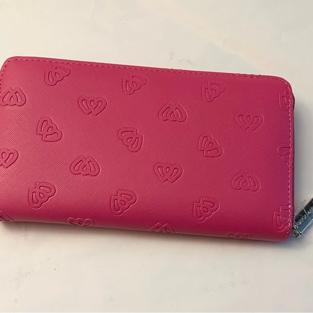 Betsey Johnson new check card