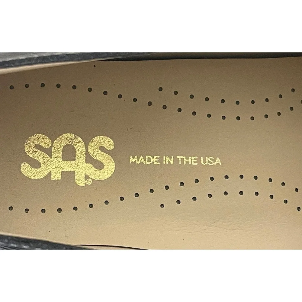 SAS beautiful upper