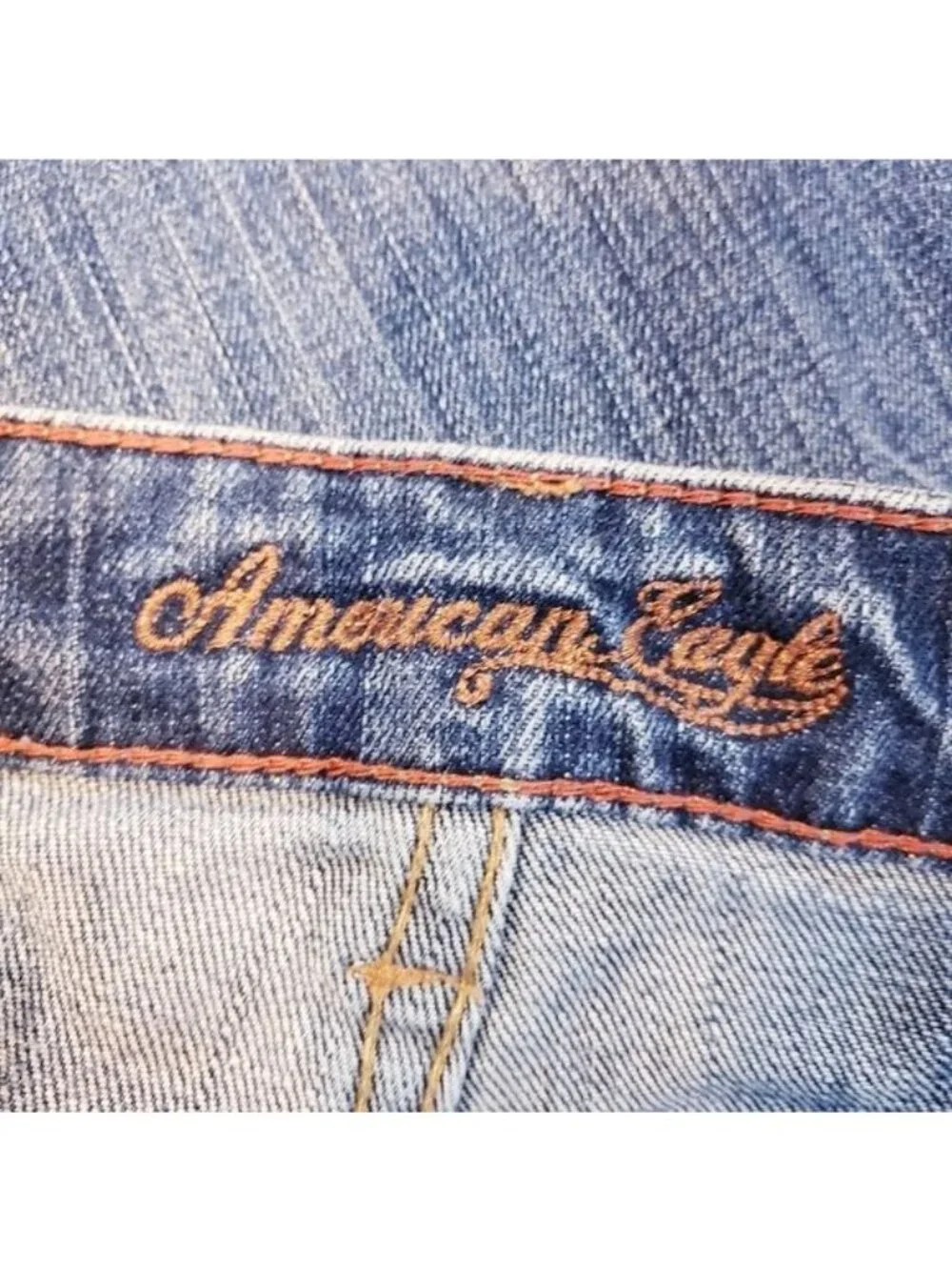 American Eagle Outfitters lightly hippie cut