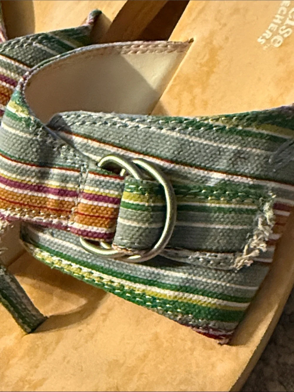 Multiples light accents cut
