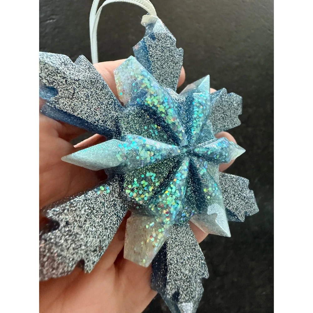 Fancy Stella handcrafted resin