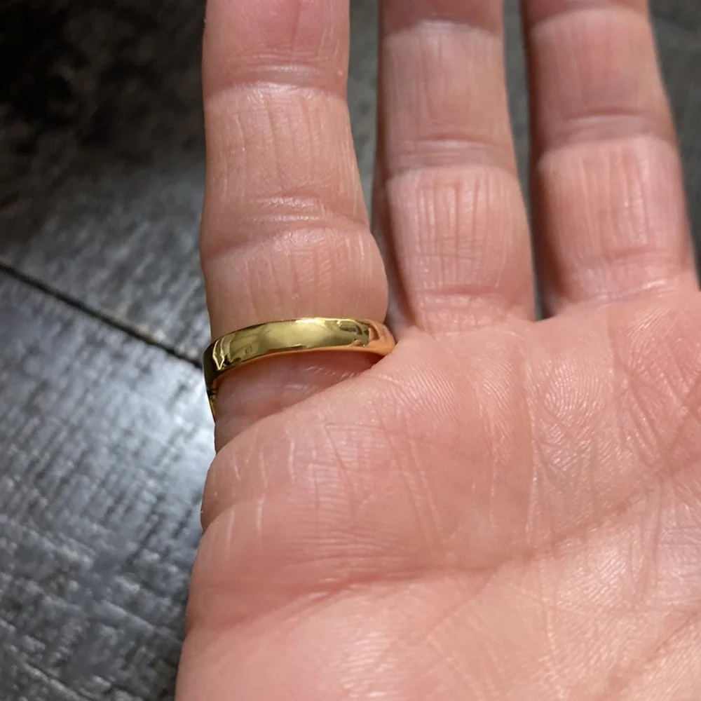 N/A gold tone