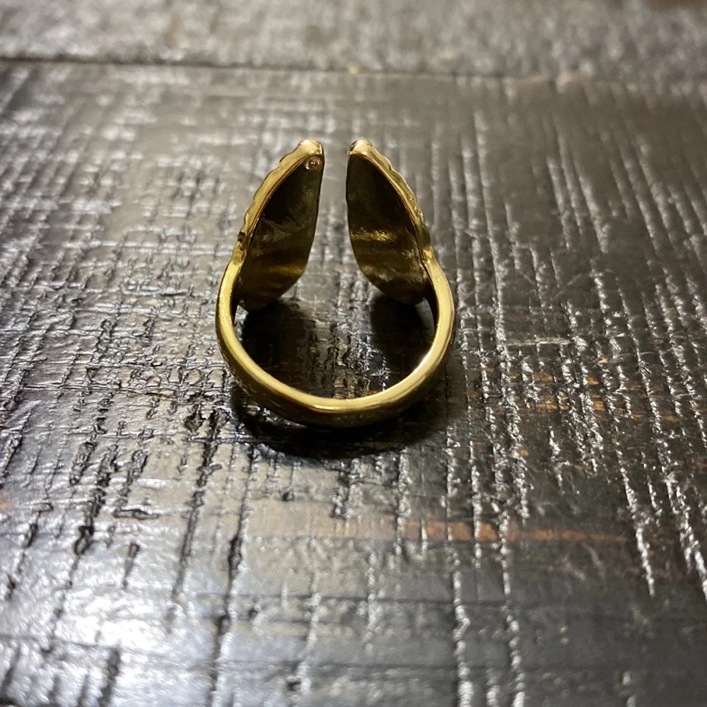 N/A gold tone