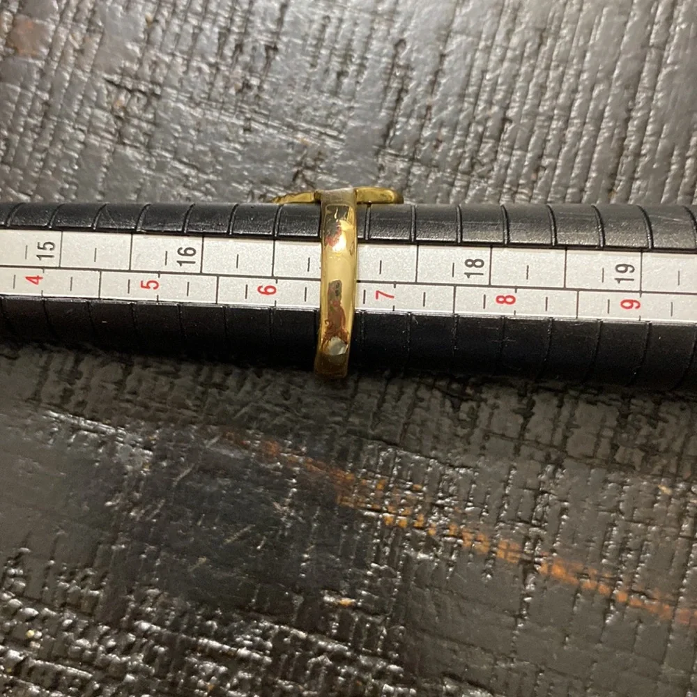 N/A gold tone