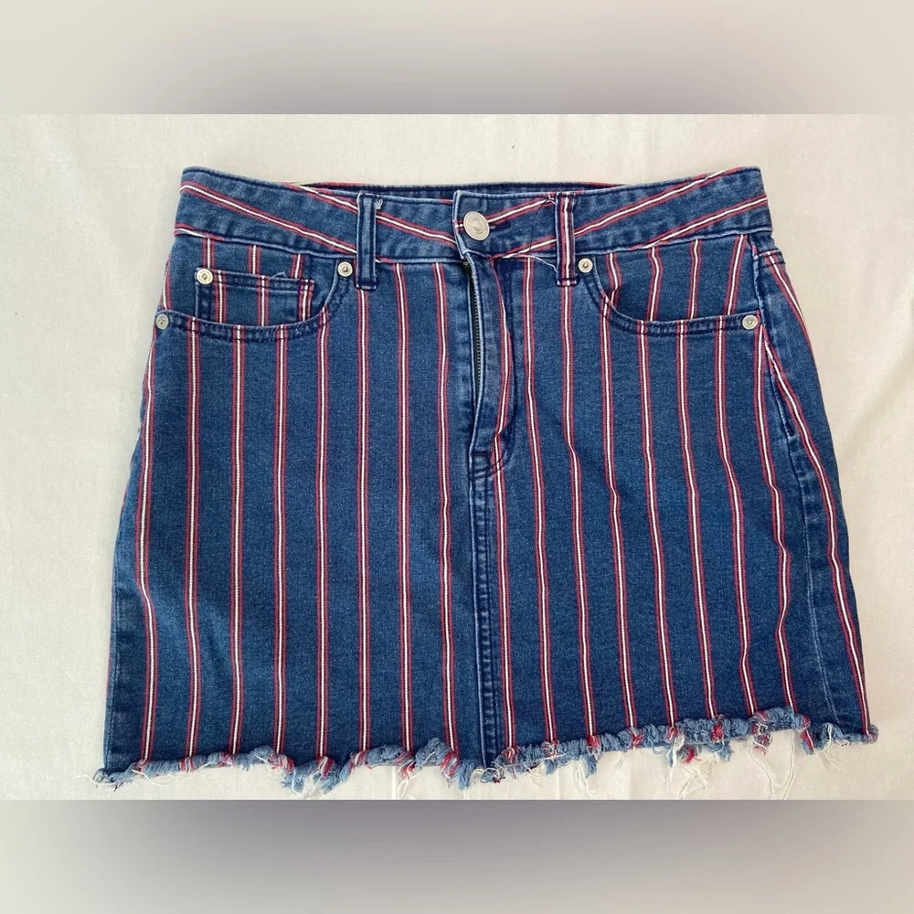 American Eagle Outfitters chic mini