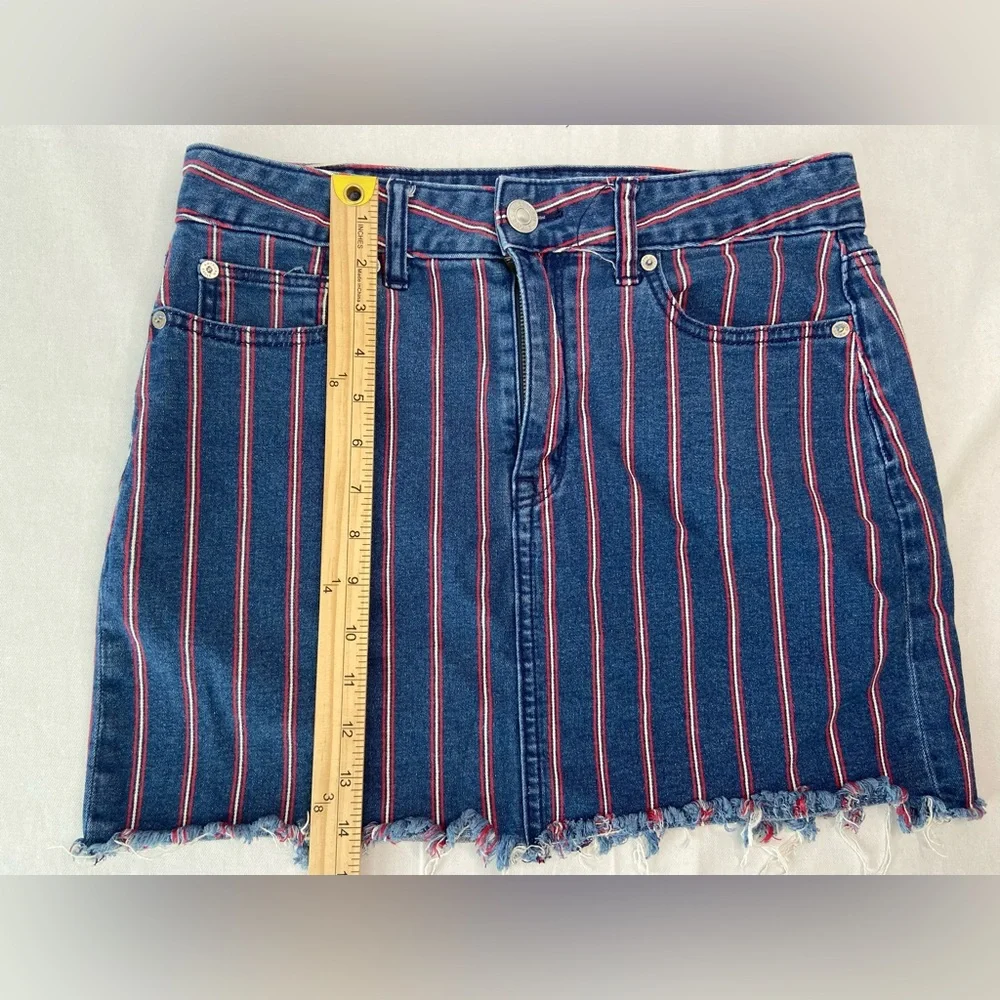 American Eagle Outfitters chic mini
