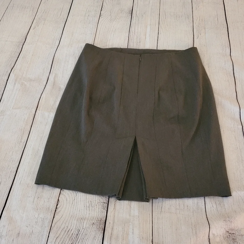 Express gray skirt