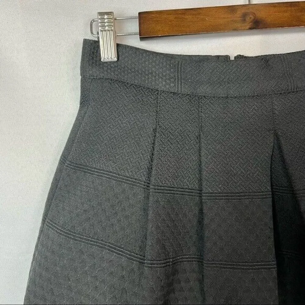 H&M black textured