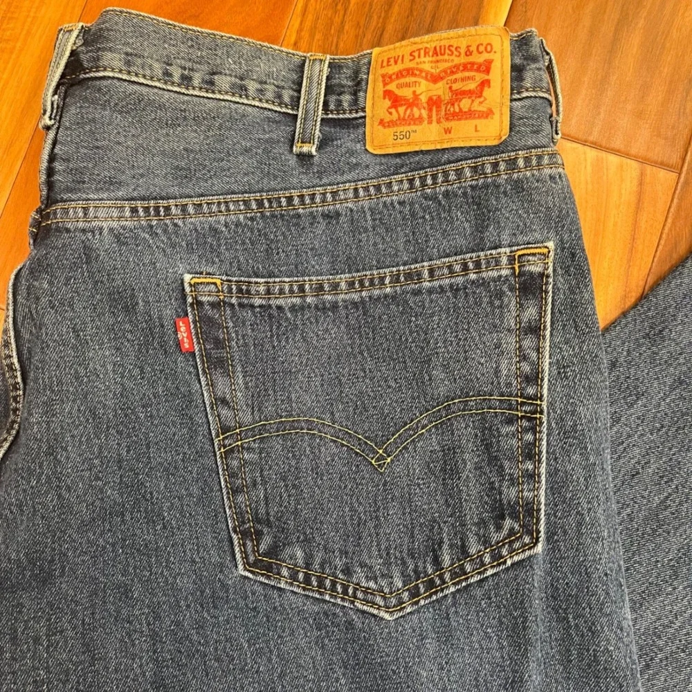 Levis levi 550