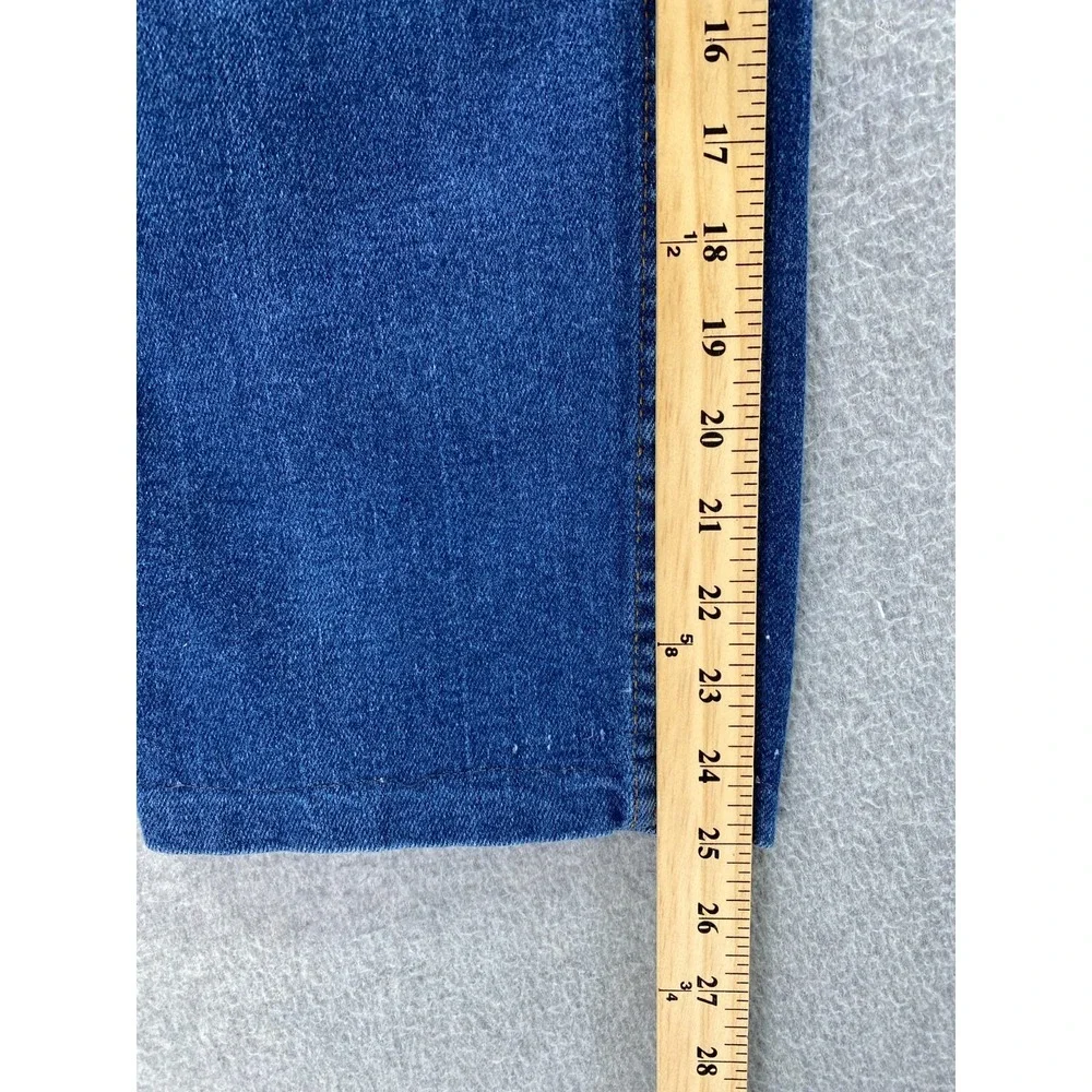 Levis be item