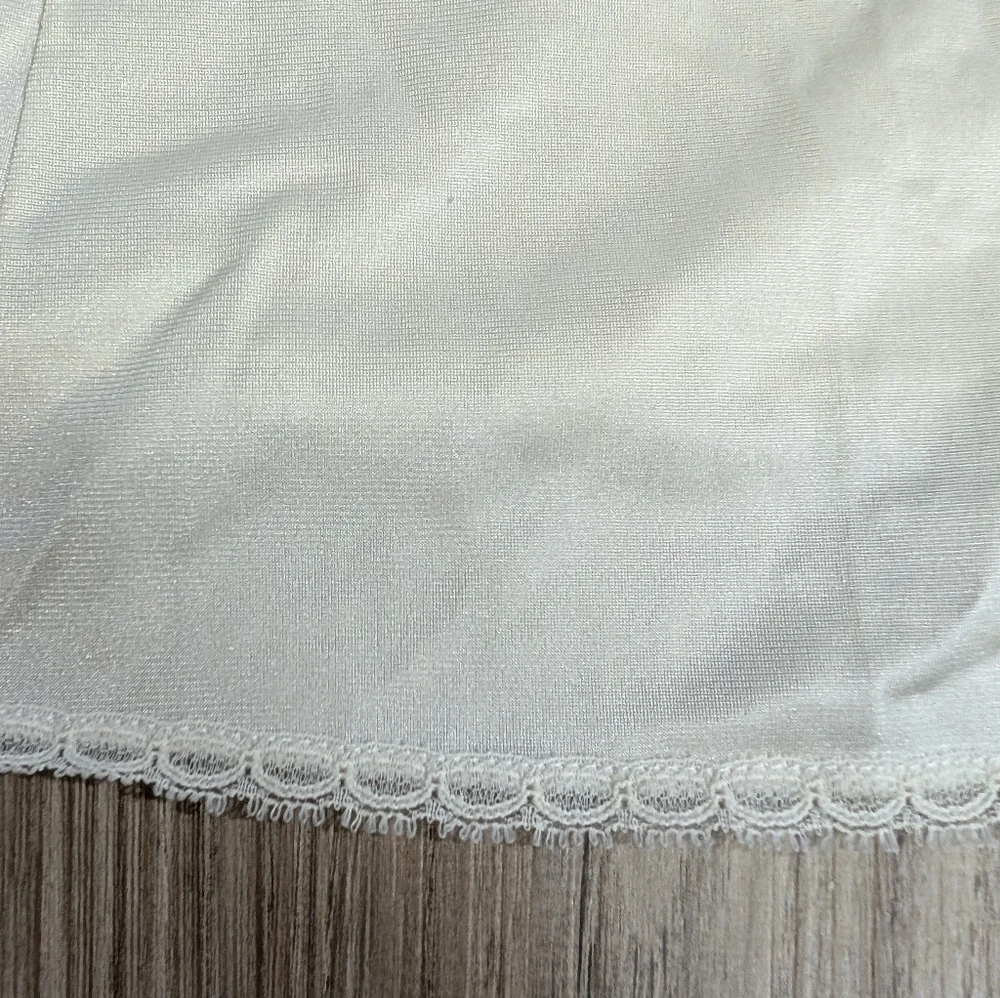 Vanity Fair vintage vanity