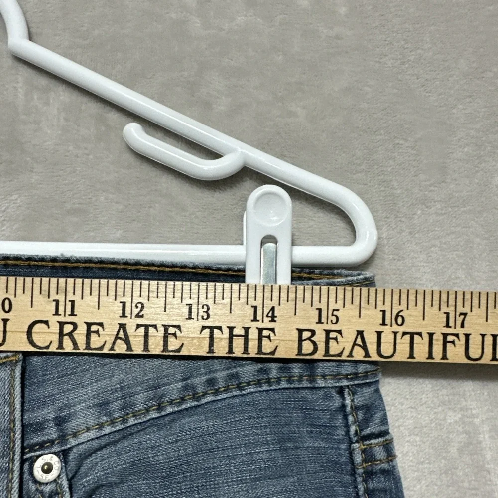 Levis levi 527