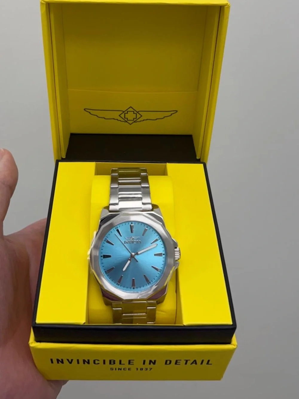 Invicta case hands watch