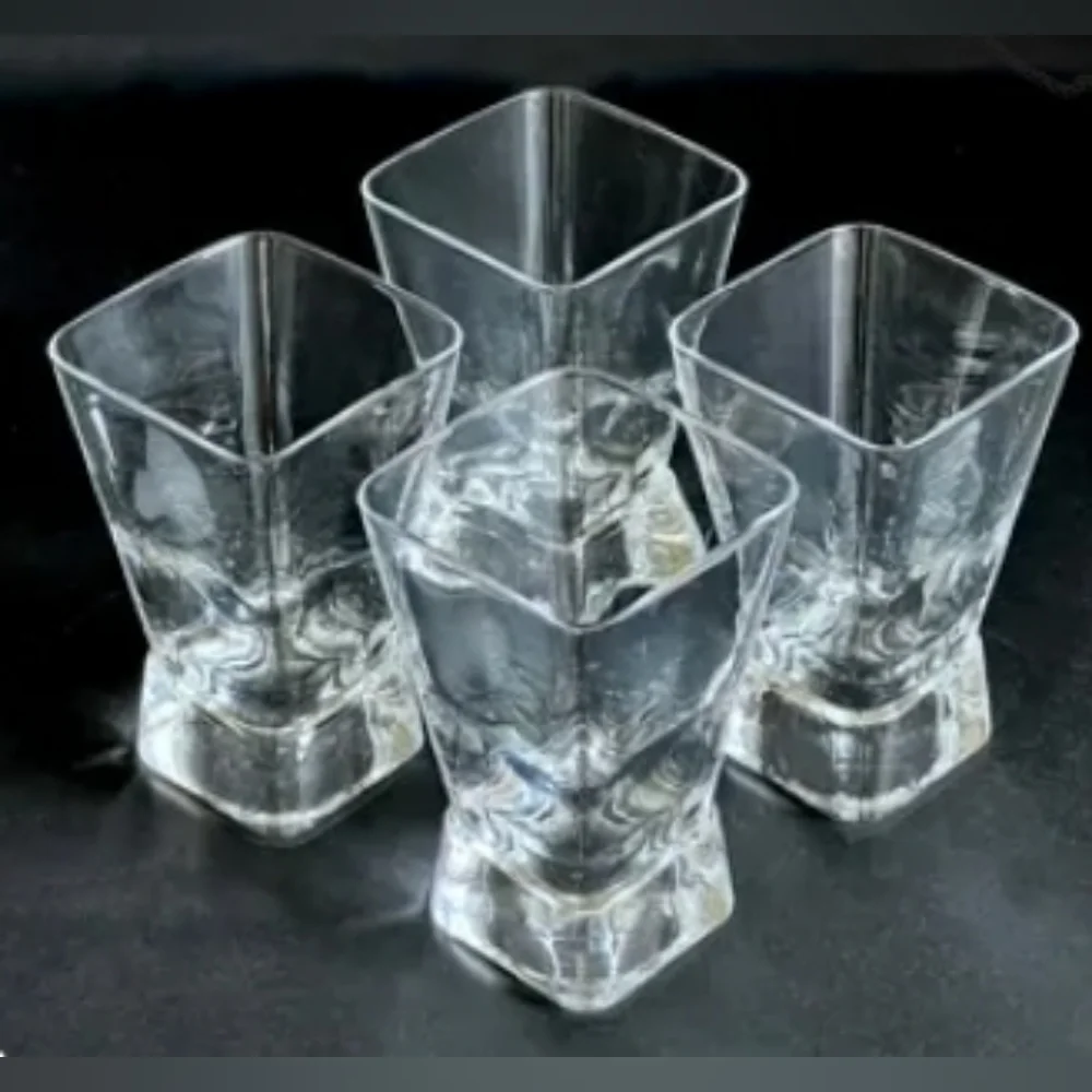 Vintage Set of‎ 4 Square Tapered Shot Glasses Clear Heavy Base Barware Glassware