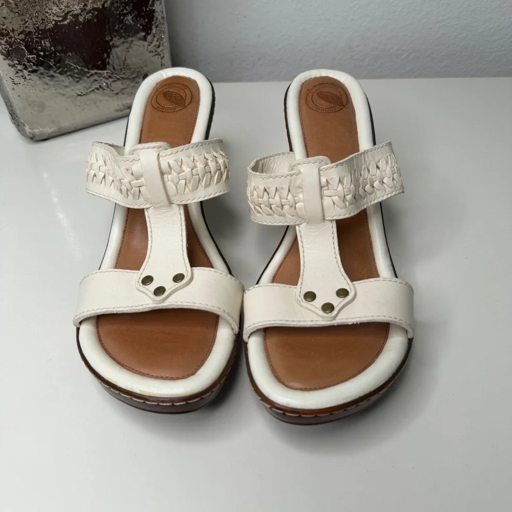 Nurture by Lamaze interior heel white
