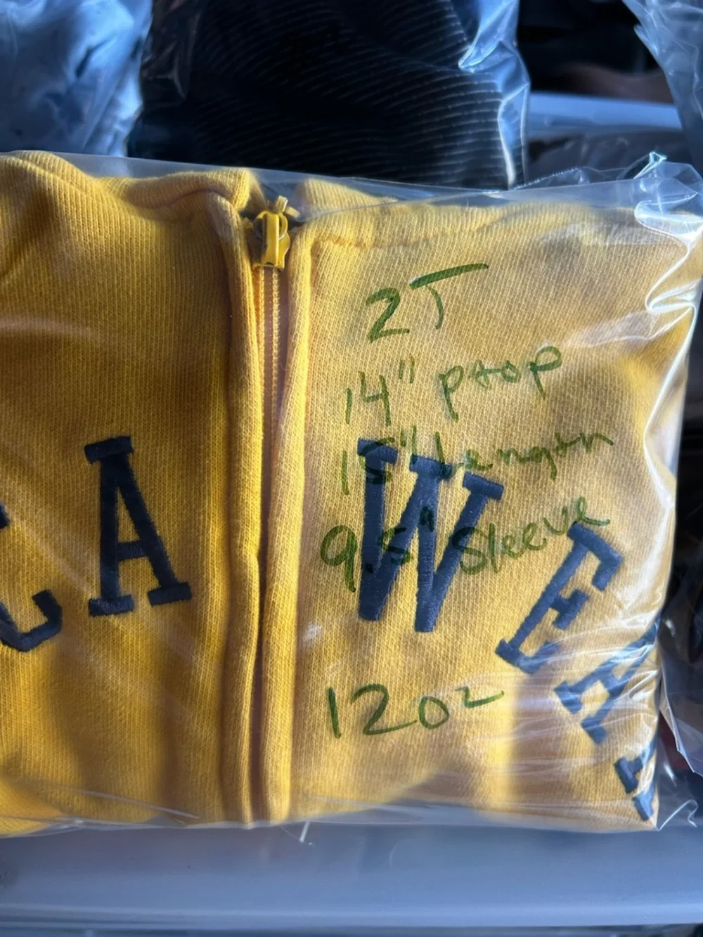 Rocawear fleece comfortable pockets