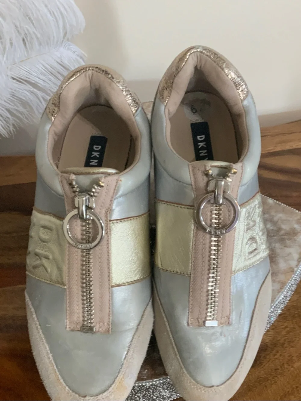 Dkny stylish platform