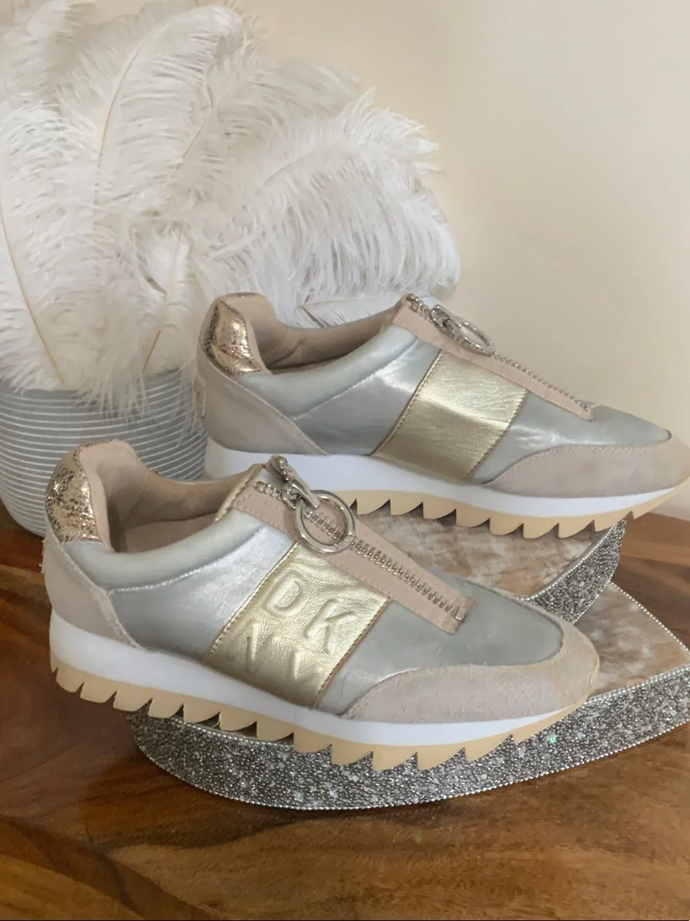 Dkny stylish platform