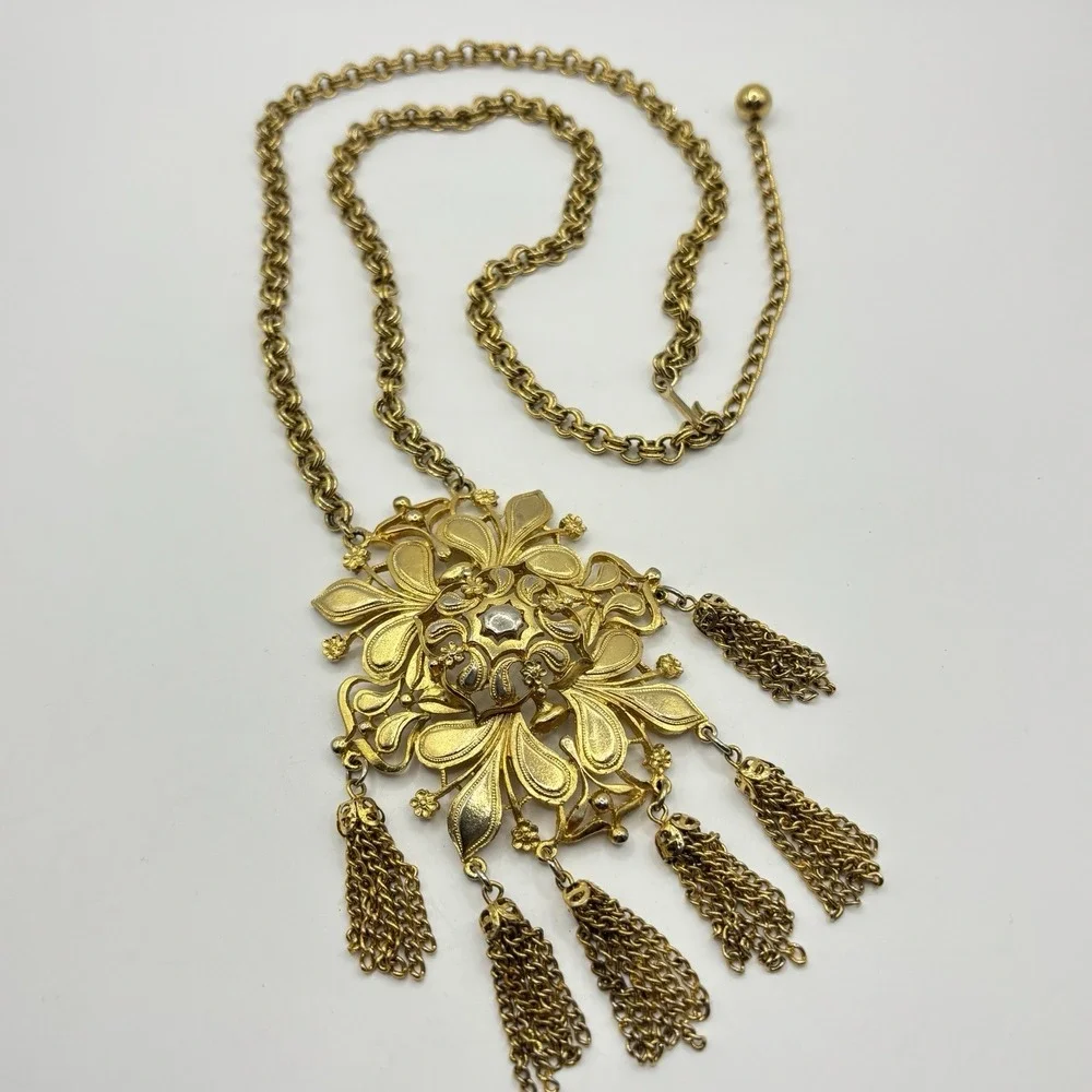 Vintage Gold Tone Chain Fringe Tassel Statement Necklace 24