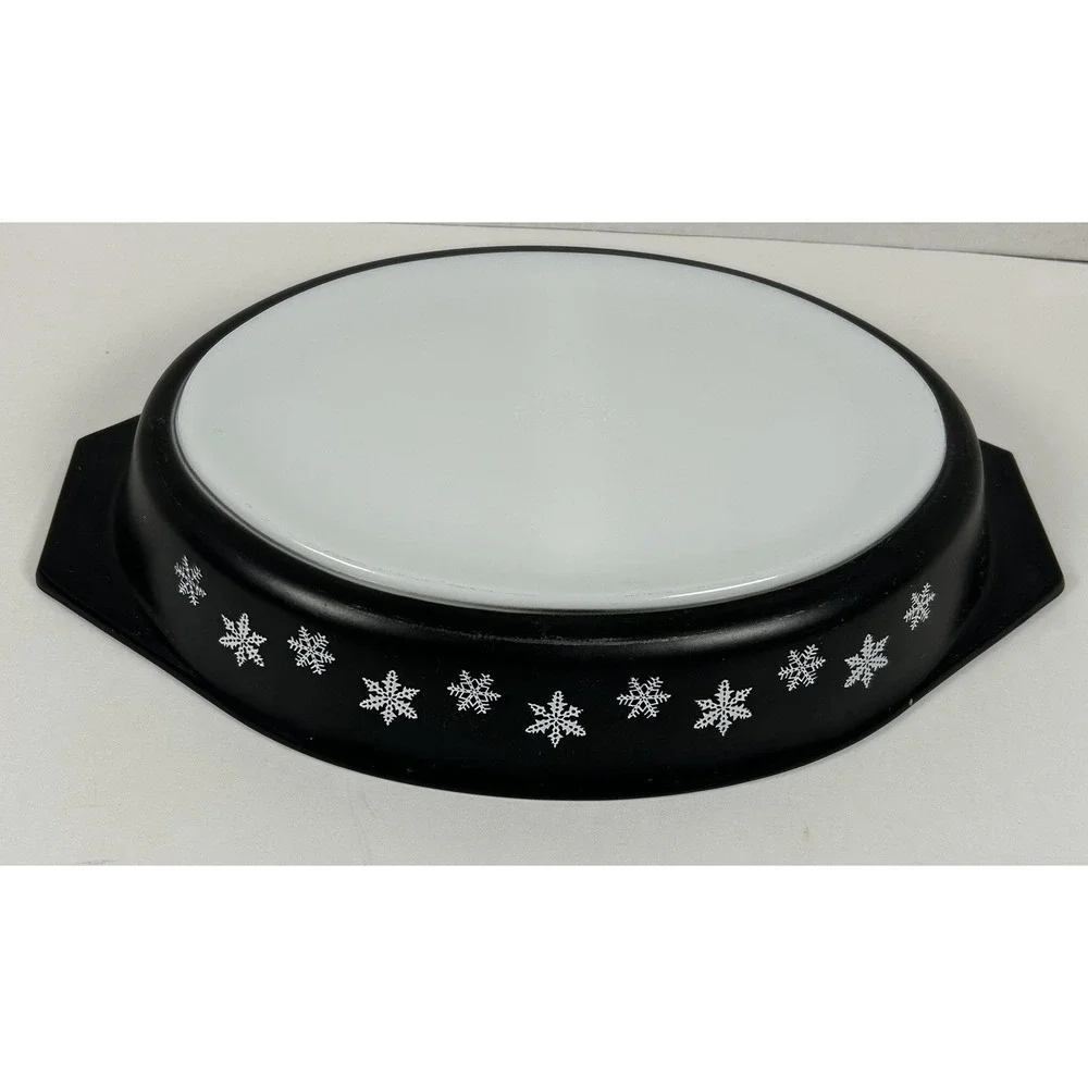 Pyrex quart finish