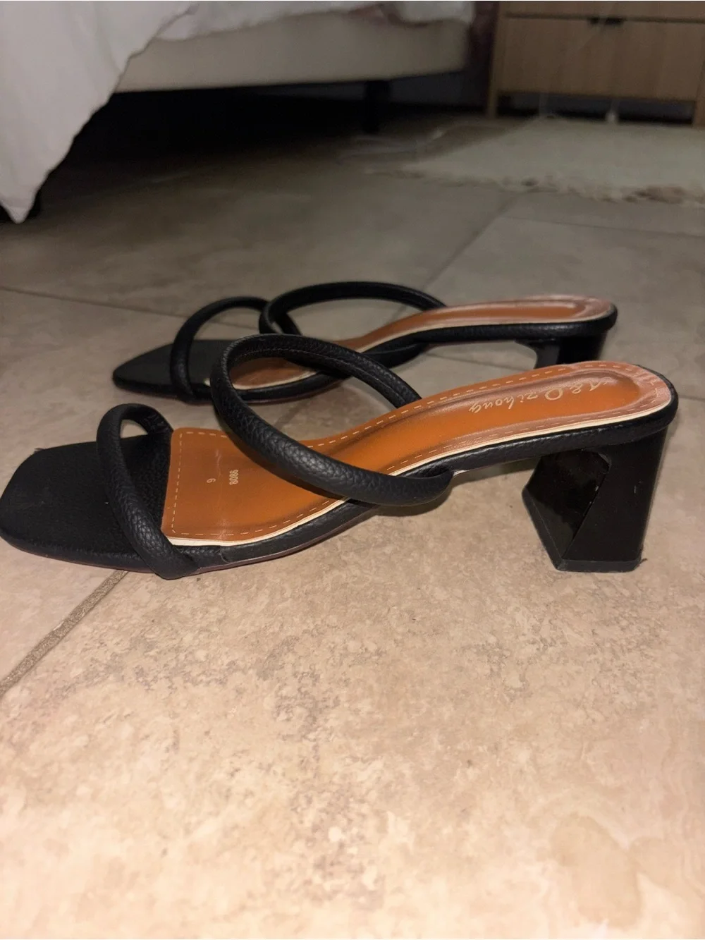 N/A stylish black