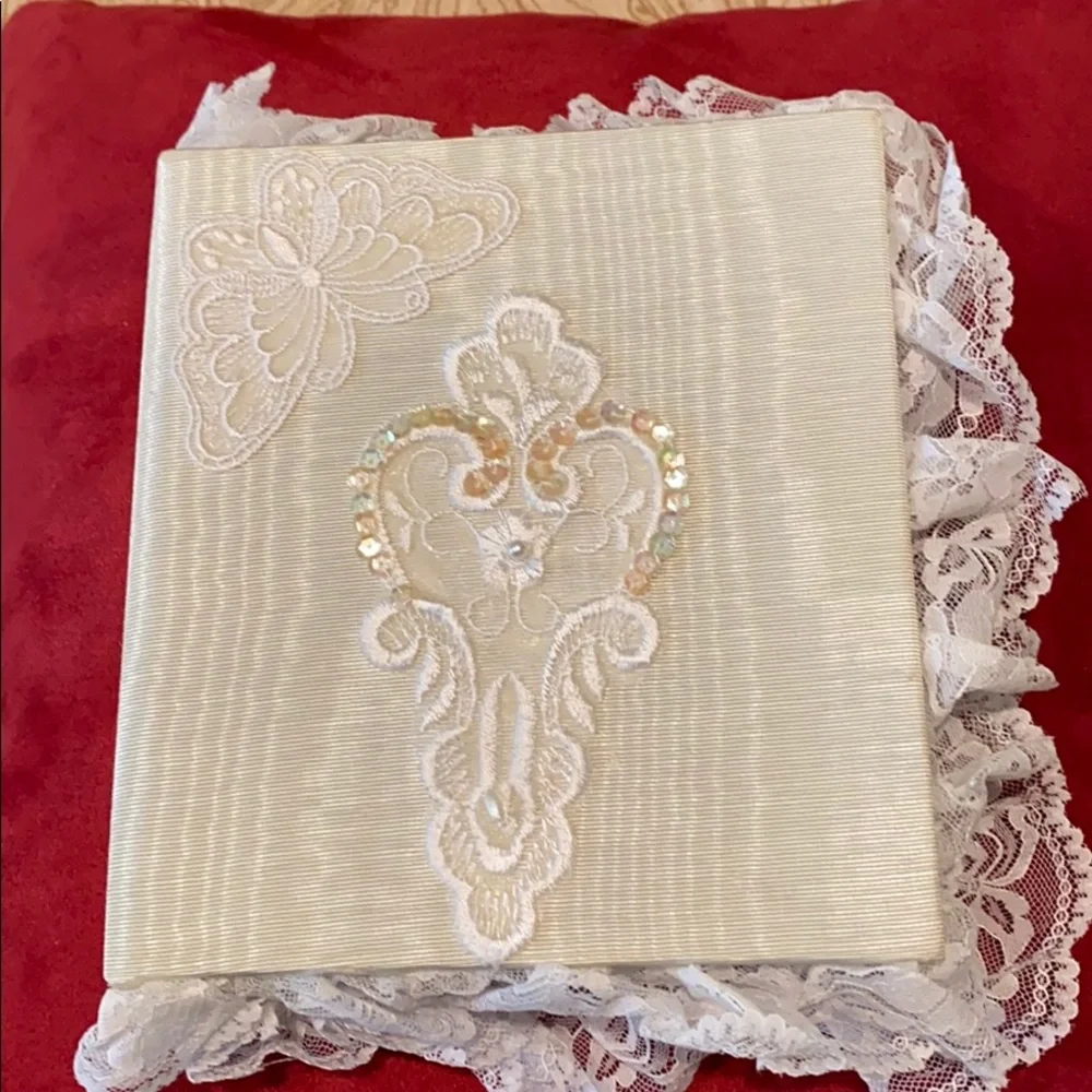 NEW Hand-Made Fabric & Lace-Trimmed Photo Album