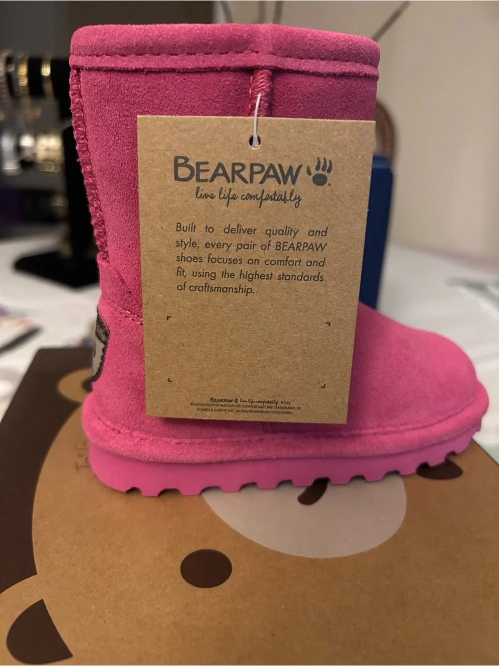 BearPaw vibrant hot