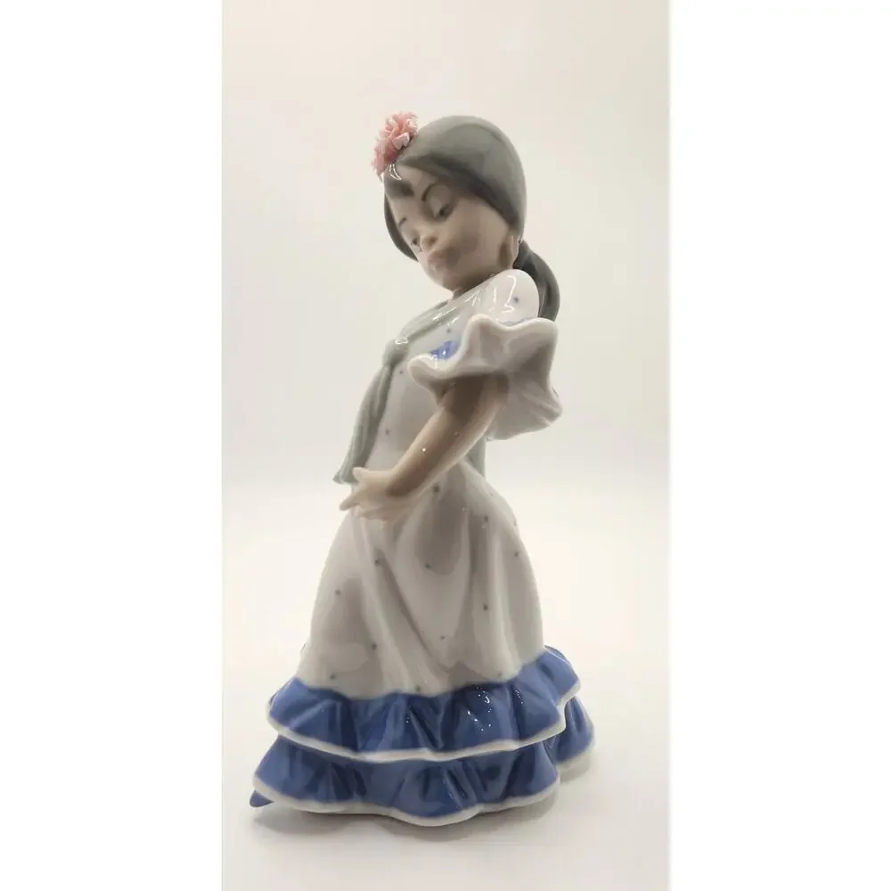 Lladro brand collection