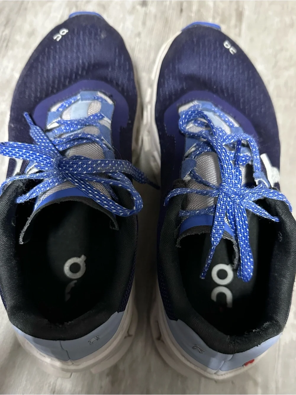 On Running running sneakers