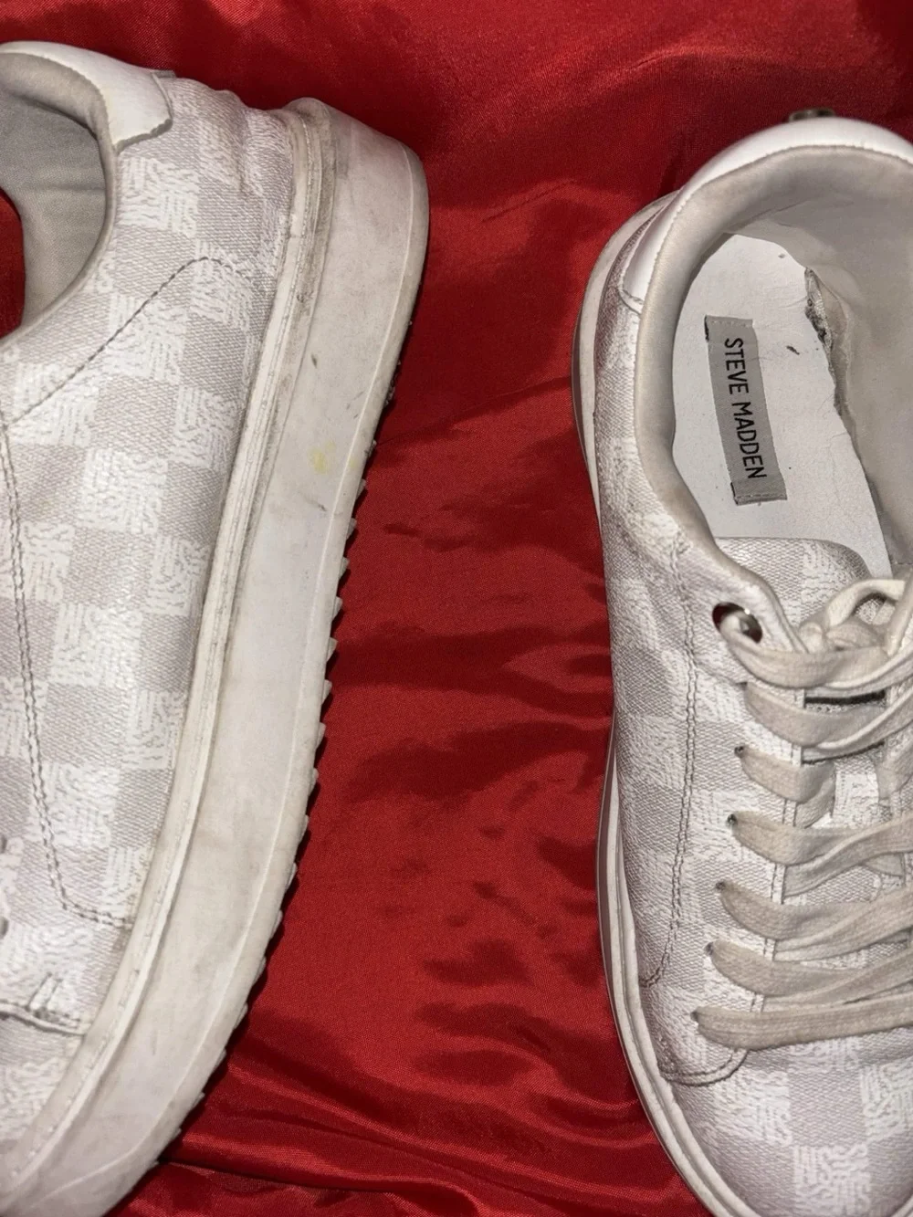 Steve Madden low top
