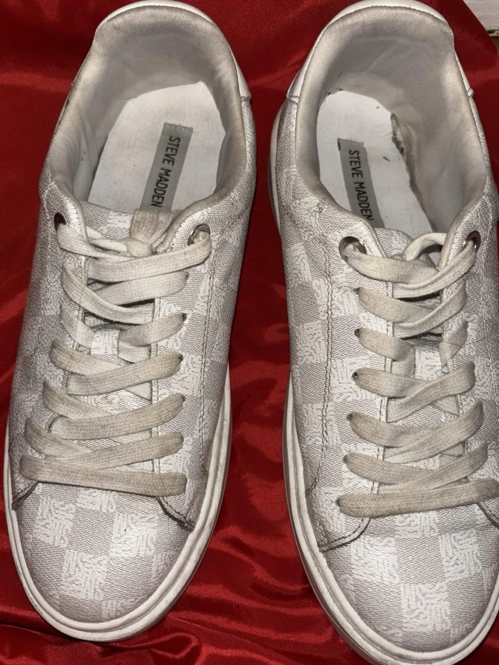 Steve Madden low top
