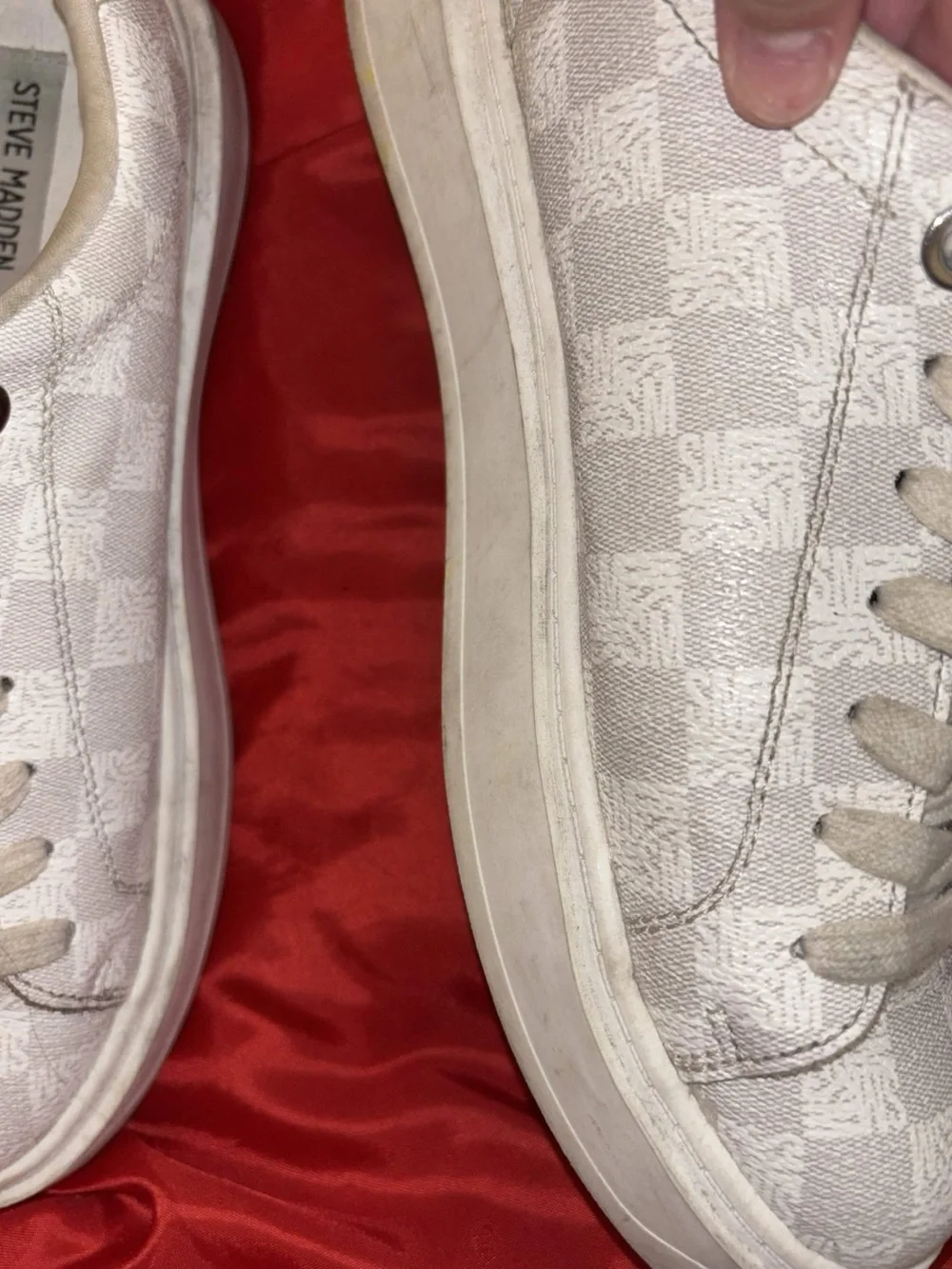 Steve Madden low top