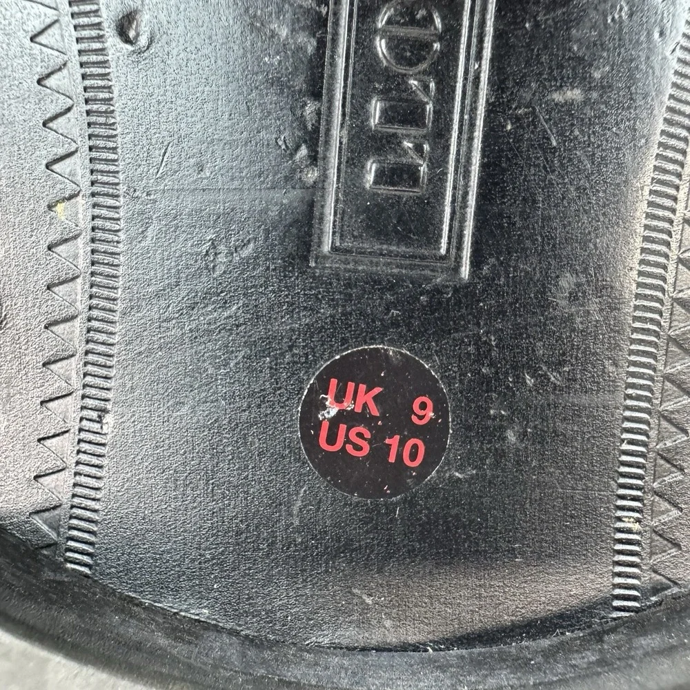 LLoyd Brown size us