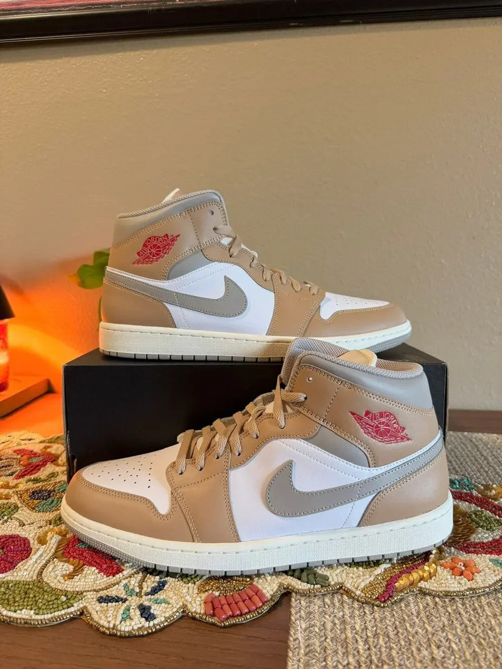 Jordan 1 Mid Hemp Fire Red Rattan White College Grey Sail Pale Ivory DQ8426 200